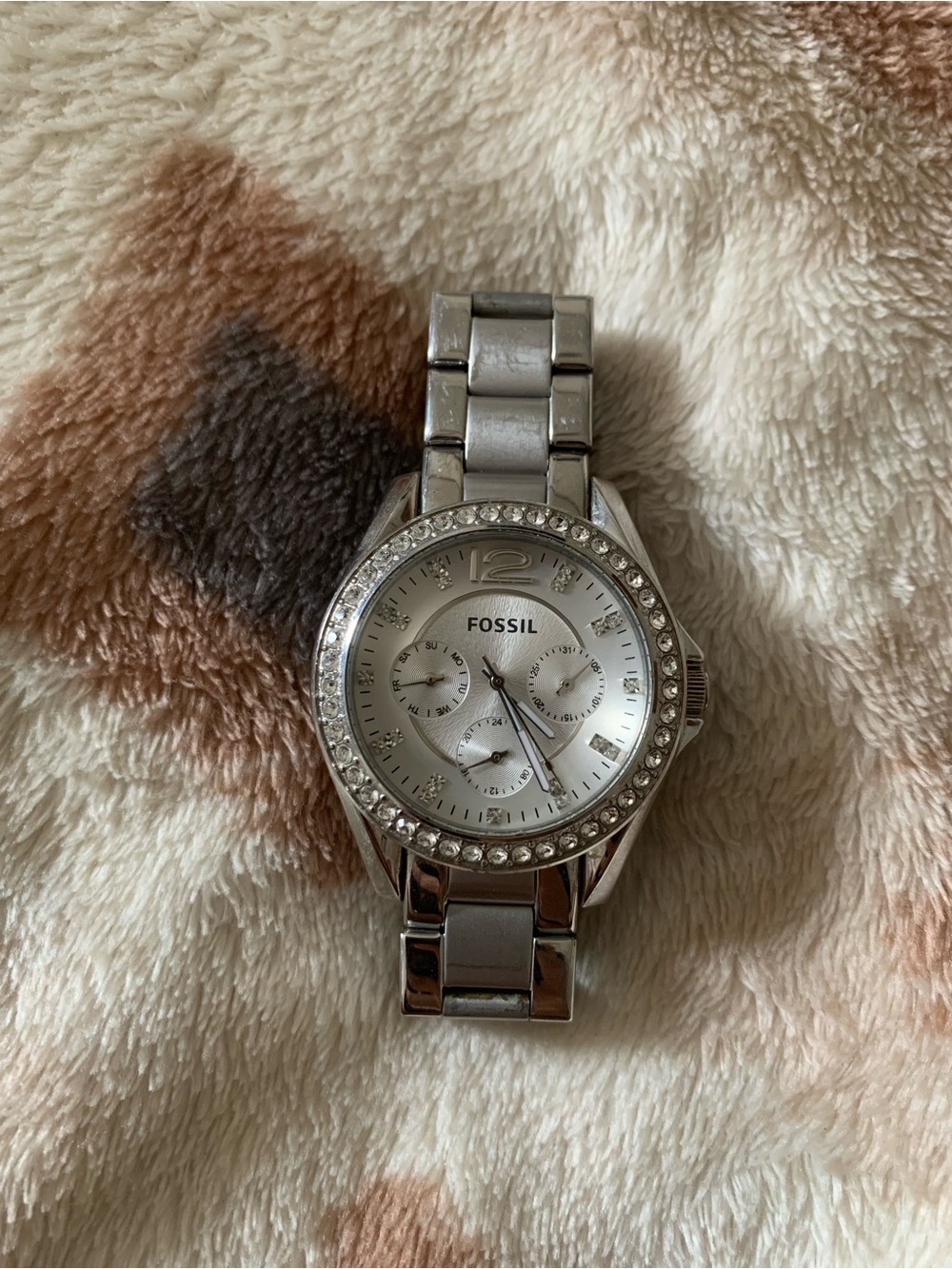 Fossil Riley ES3202 Women Silver Stainless Steel Analog Dial Quartz Watch